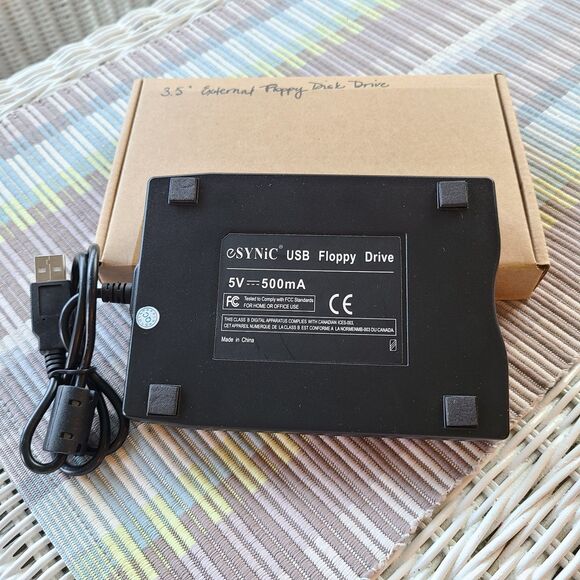 eSYNiC USB Floppy Drive 3.5" Floppy Disk External Hard Drive Plug And Play Works - Picture 3 of 10